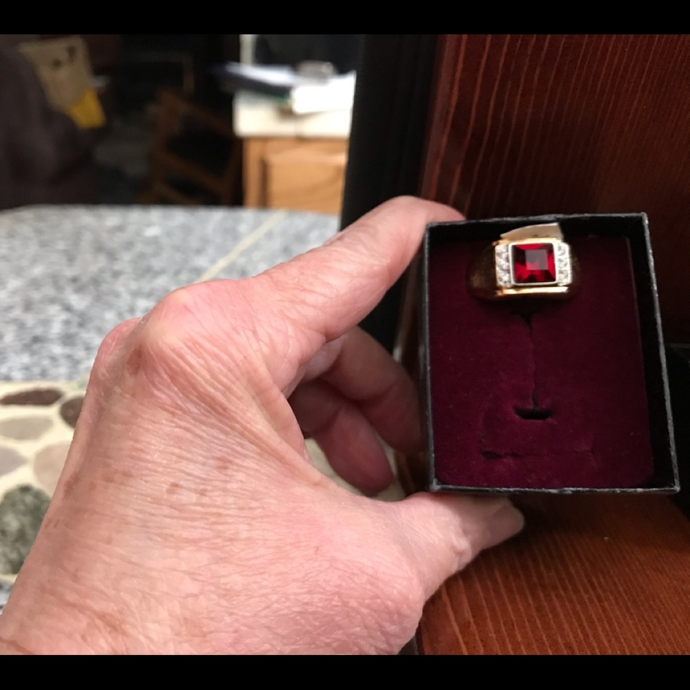 Vintage Gold  Seta created ruby ring
